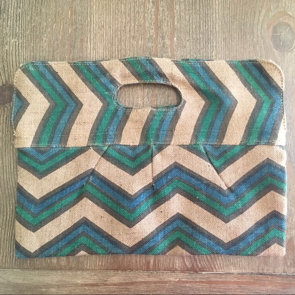 Chevron Burlap Handbag - Picture 2 of 6